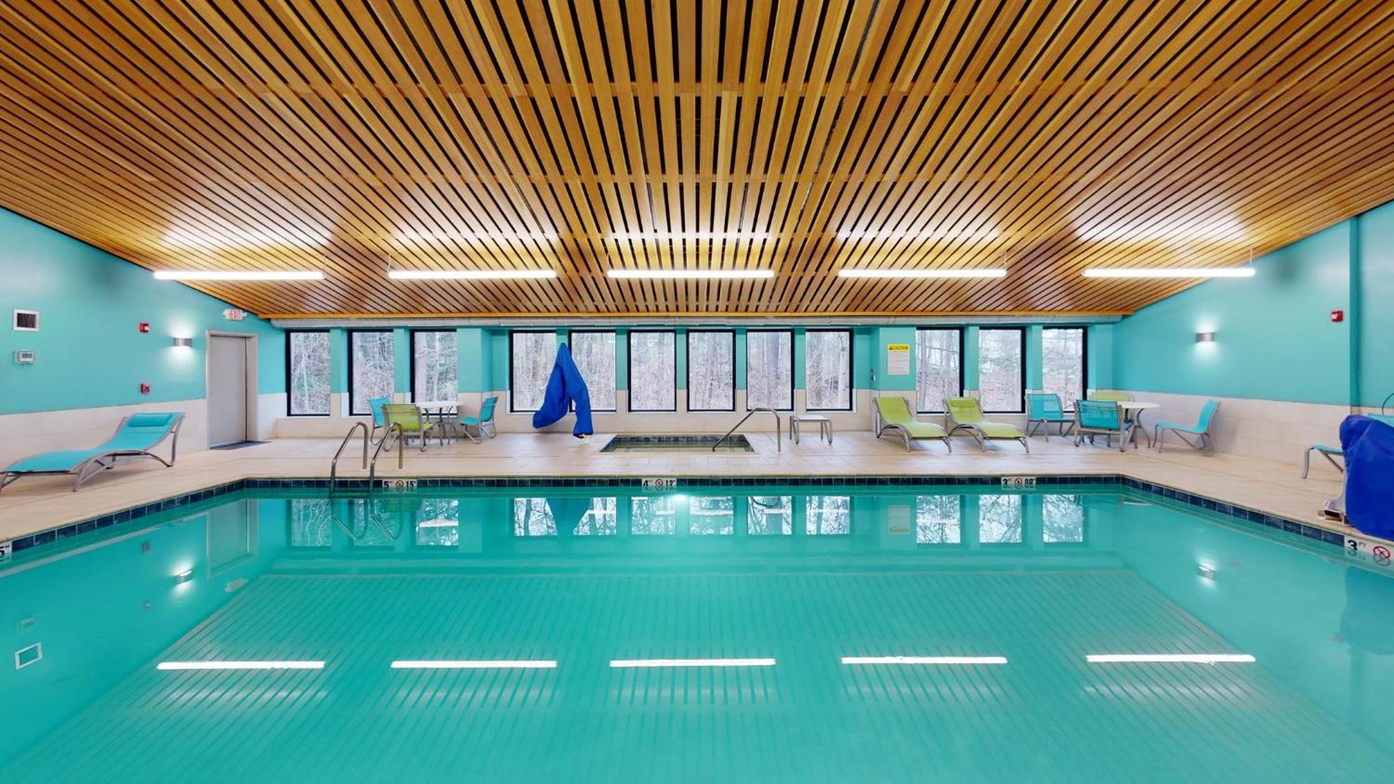 Holiday Inn Express South Burlington By Ihg Εξωτερικό φωτογραφία