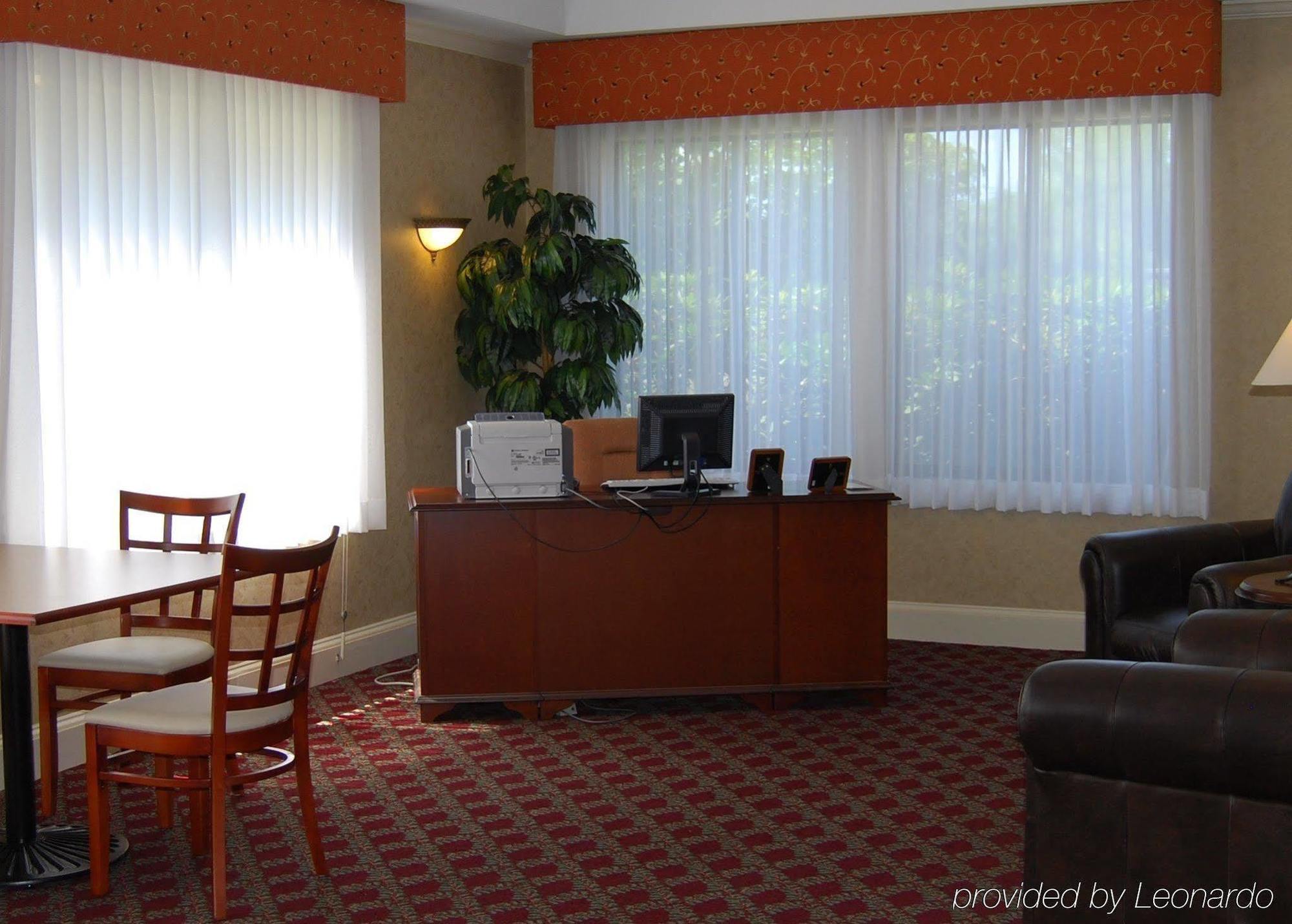 Holiday Inn Express South Burlington By Ihg Εξωτερικό φωτογραφία